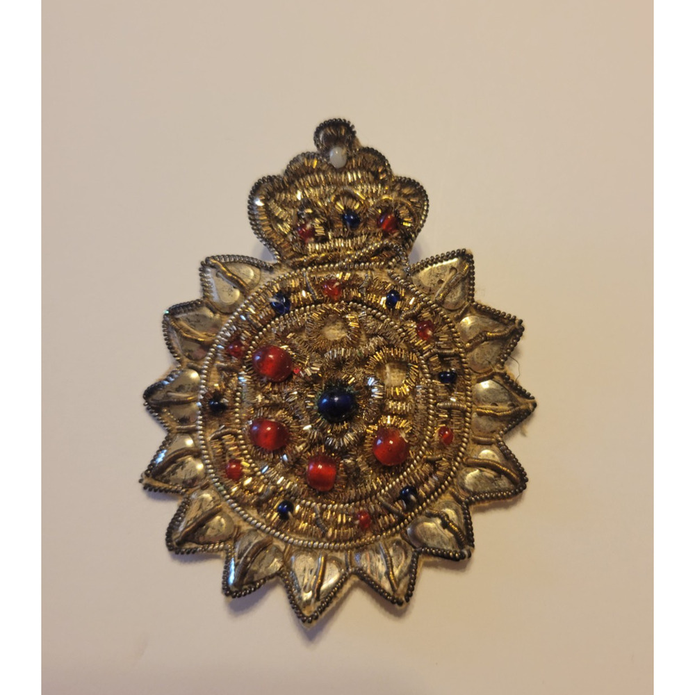Vintage Embroidered Crown Sun Brooch, Poured‎ Glass, Miriam Haskell Style Brooch